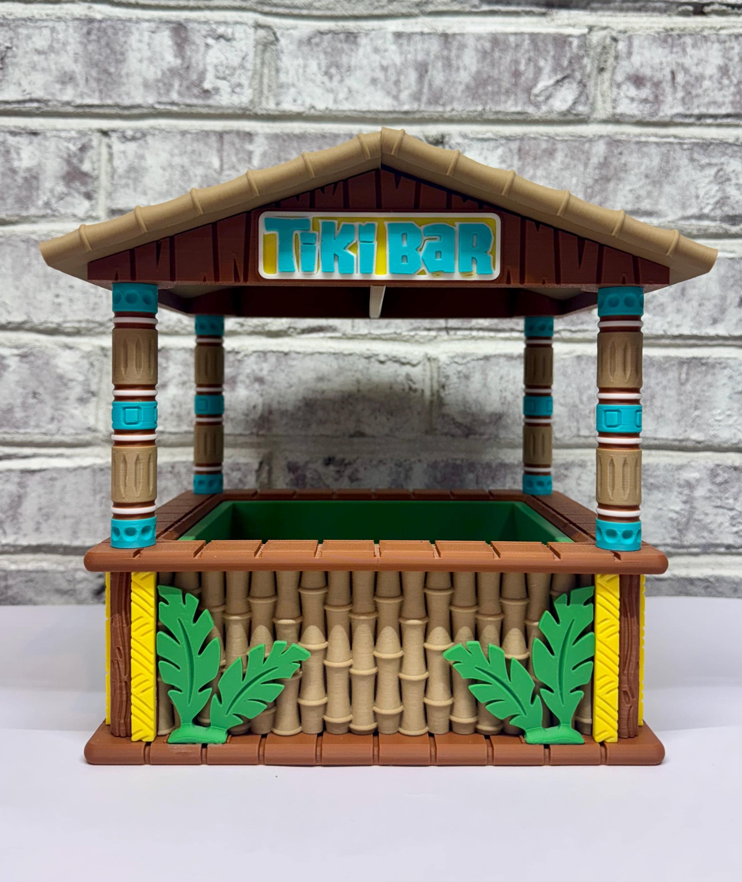 Tiki Bar Hermit Crab Foraging Station: Tropical Beach Hideout