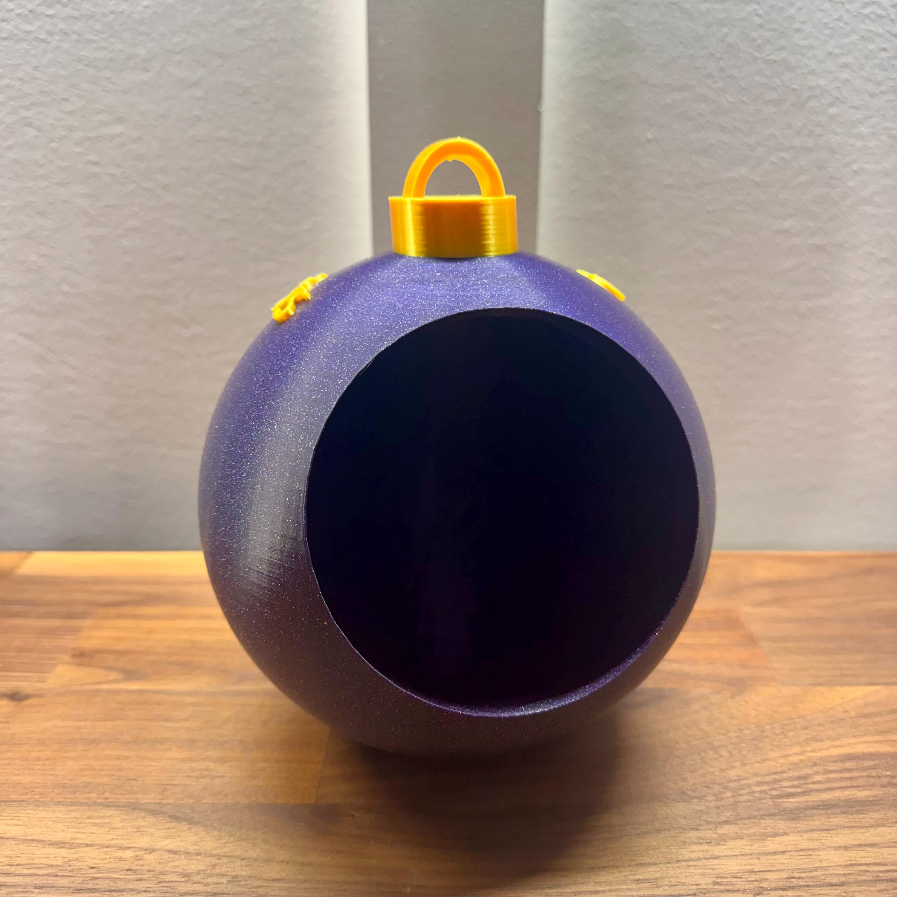 3D Printed Christmas Ornament Hermit Crab Hideout
