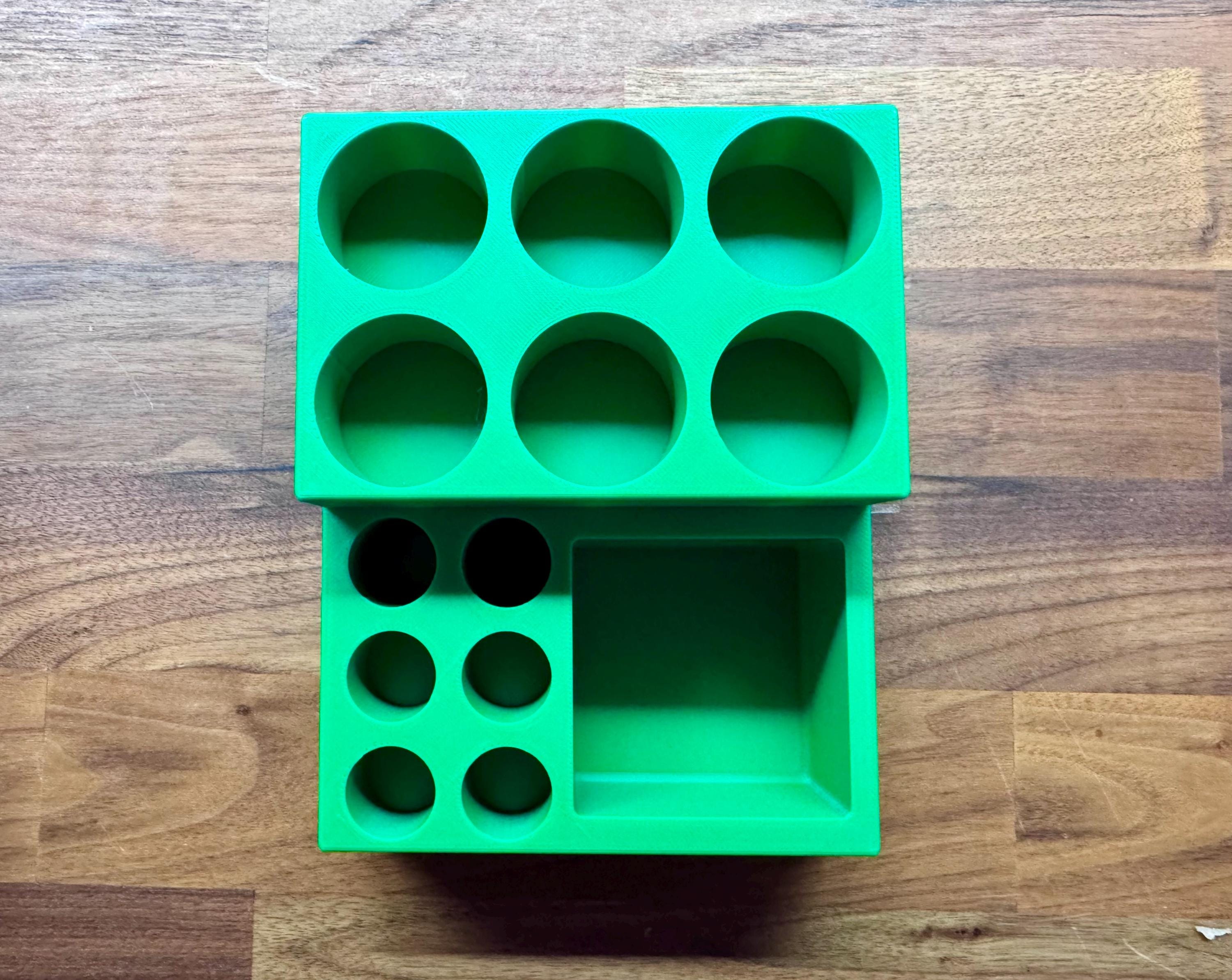 3D Printed Hermit Crab Oil Bottle Organizer | Crabby Comforts