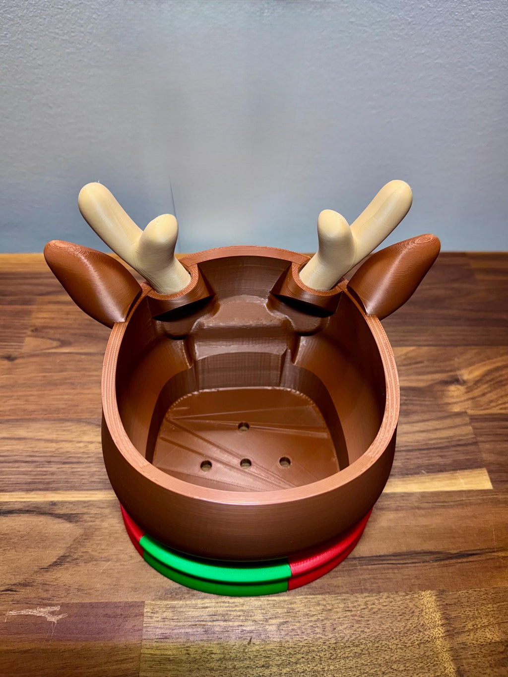 Hermit Crab Reindeer Foraging Dish | Holiday Crabitat Bowl | 3D Printed PLA Enrichment Toy