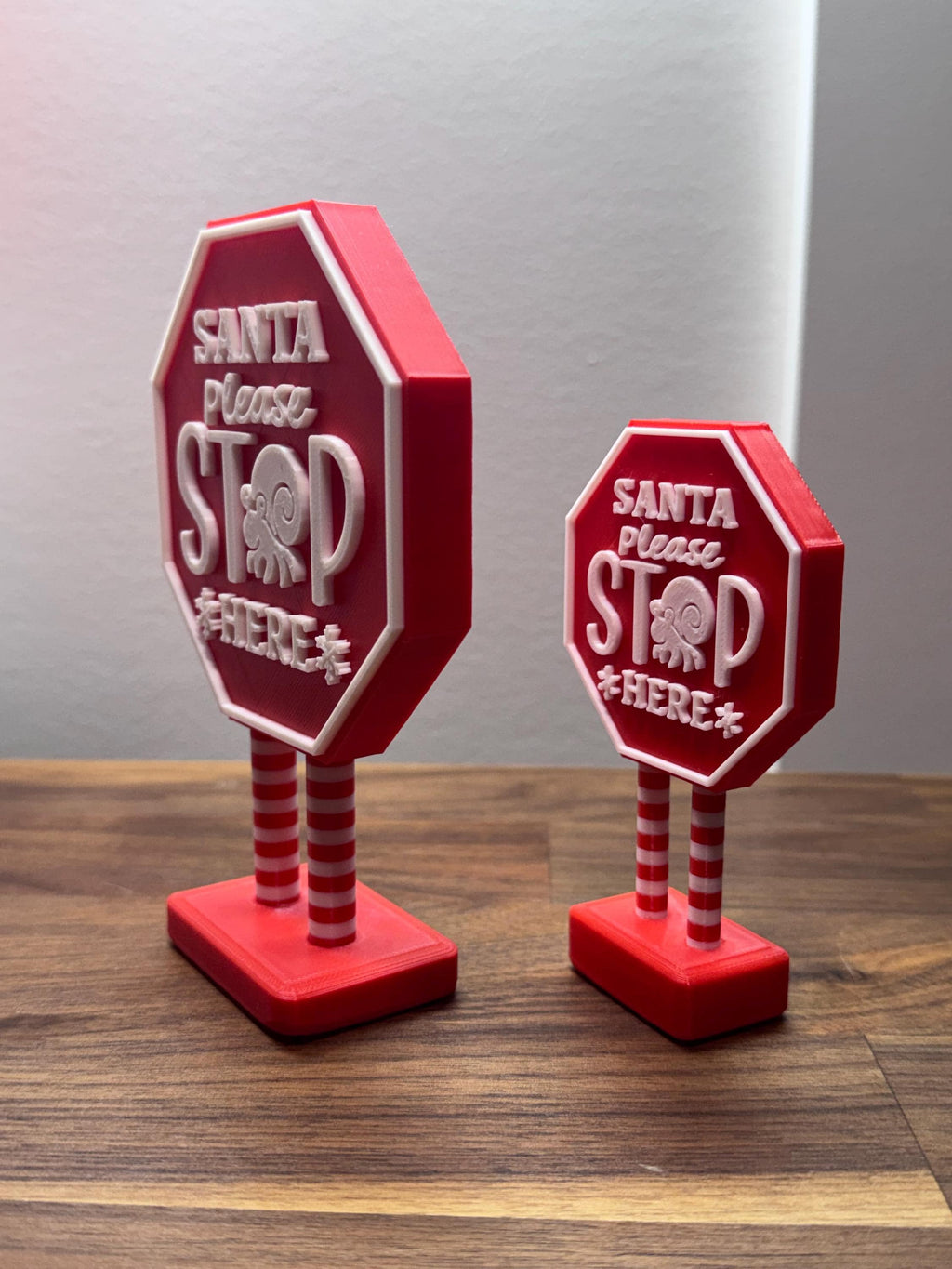 Santa Please STOP Here - Hermit Crab Holiday Sign  3D Printed PLA | 2 sizes available